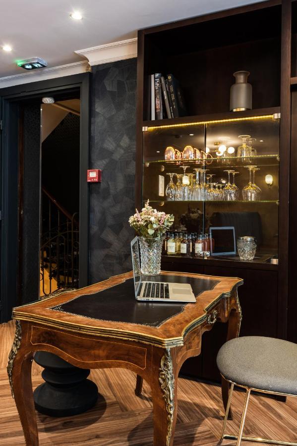 Royal Saint Germain Hotel Paris Bagian luar foto